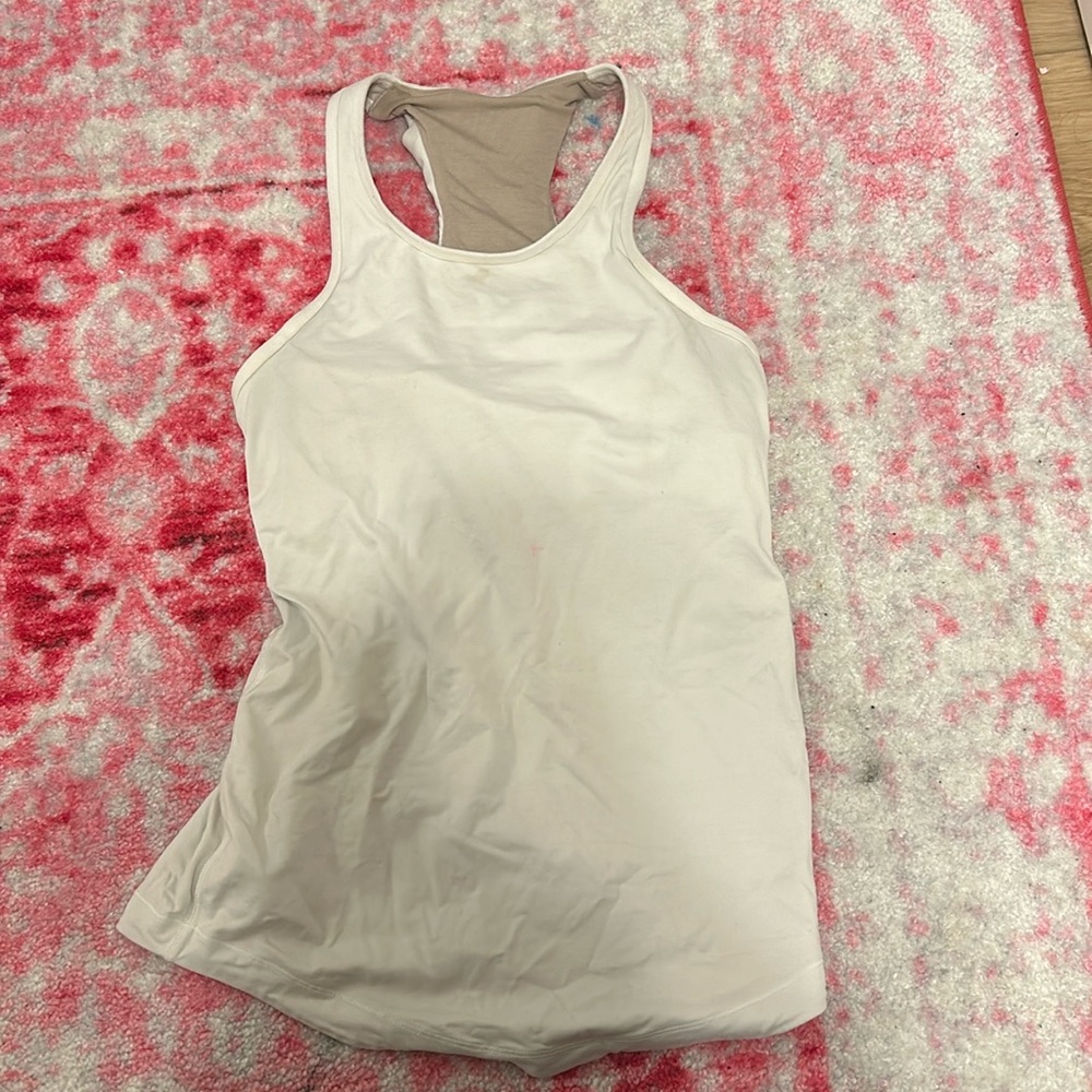 Lululemon top
